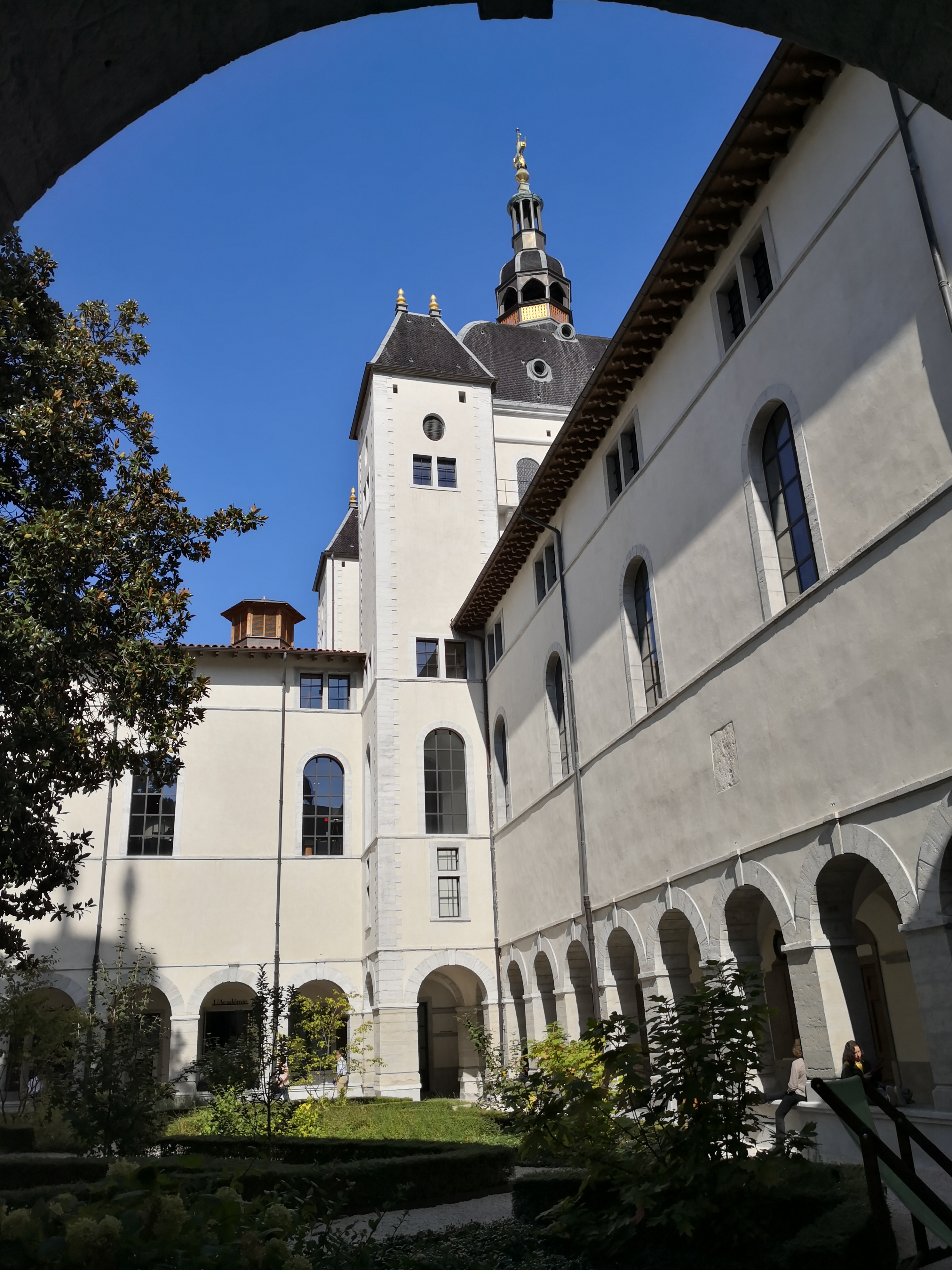 L'Hôtel-Dieu - Photo : Jacky ROUSSELLE